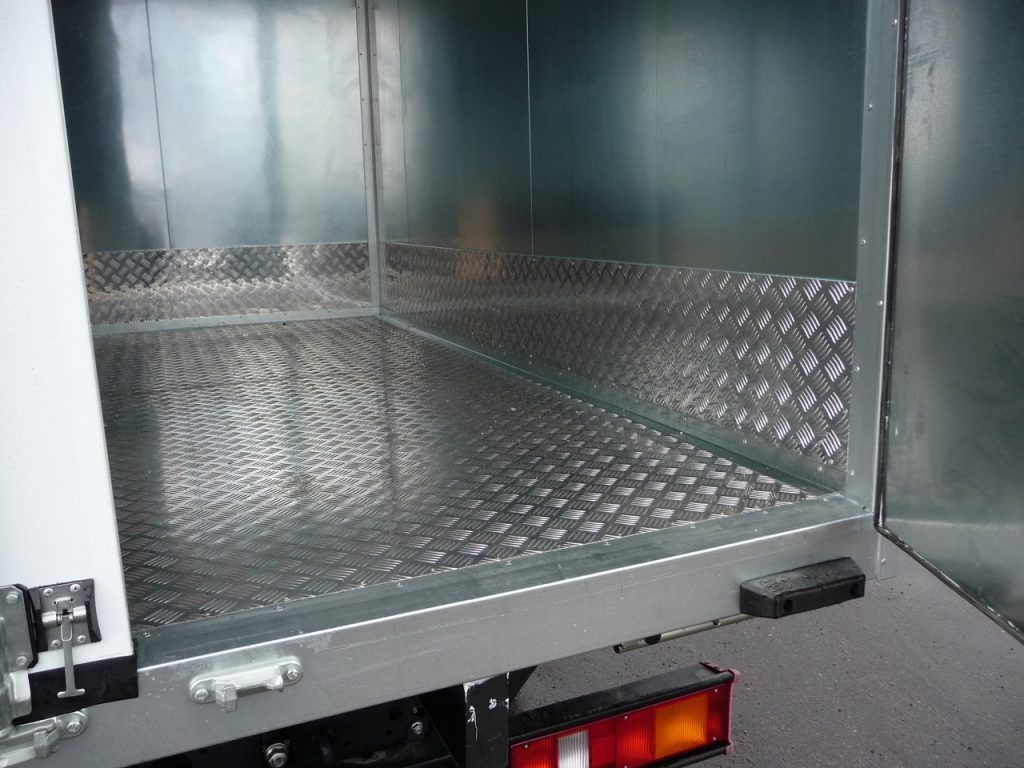 Сделали изометрический фургон в Москве за 360 000 рублей за 10 дней