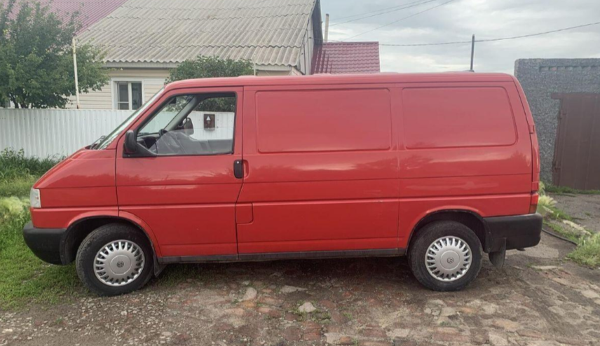 Зарегистрировали изменения авто на Volkswagen Transporter в Москве за 55 000 ₽