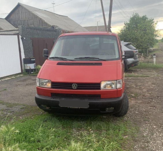 Зарегистрировали изменения авто на Volkswagen Transporter в Москве за 55 000 ₽