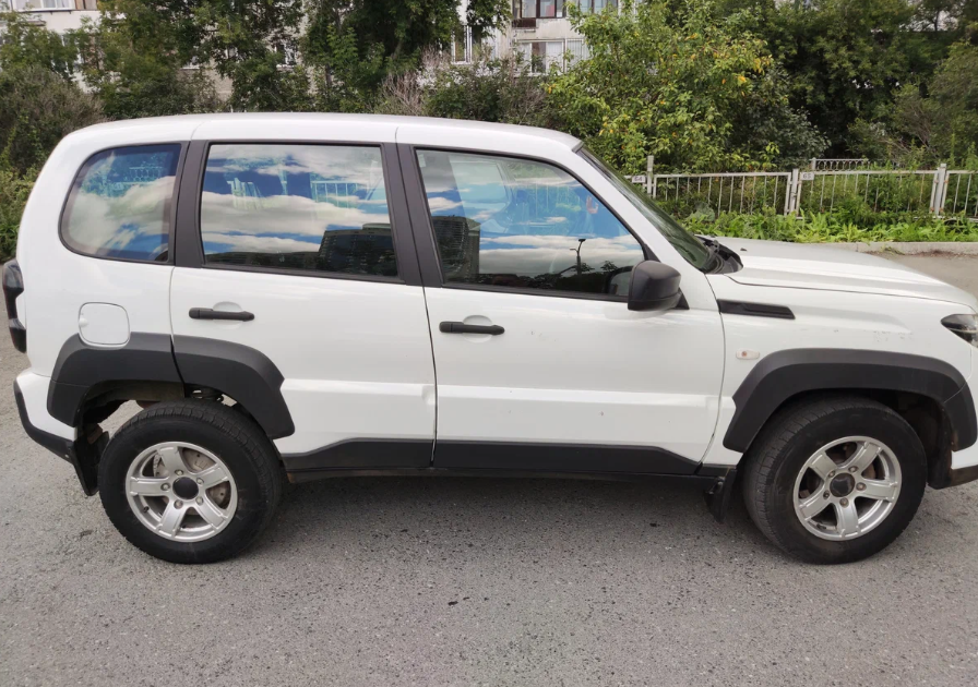 Оформили замену двигателя на Niva Travel в Москве за 21000 ₽